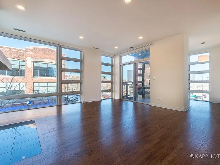 1151 W Washington Blvd #131 — Photo 2