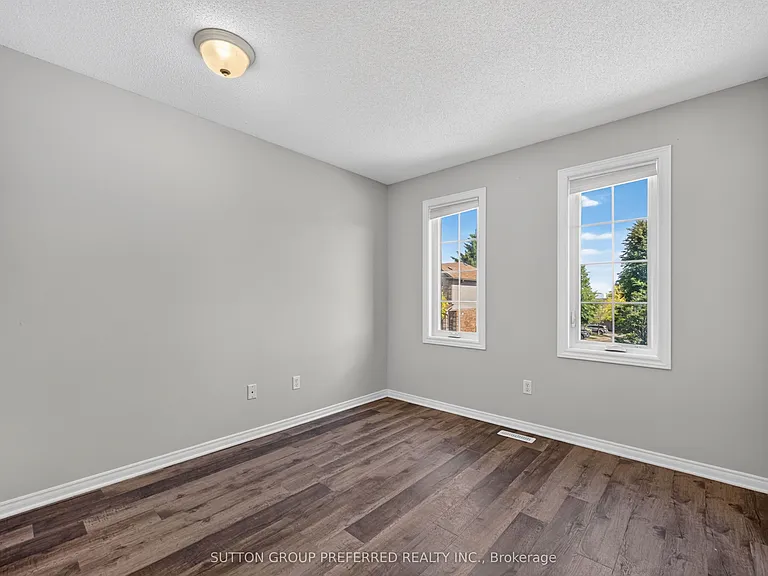 185 N Centre St #7 — Photo 30