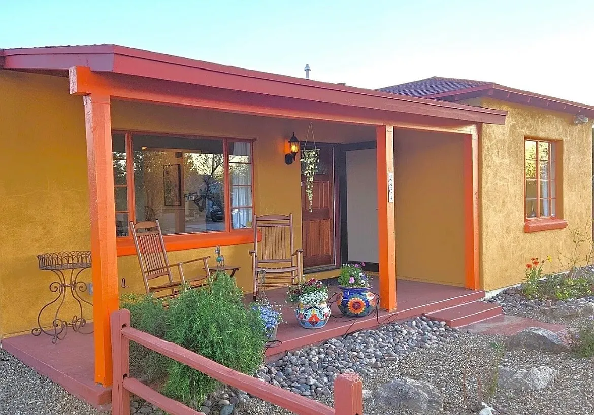 4 bed, 2080 sqft, $3,900 — Photo 2