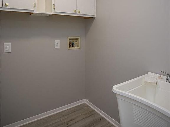 4th image of 24835 Booker Ave