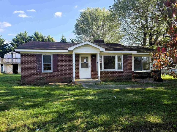5594 Haven Ave, Pulaski, VA 24301