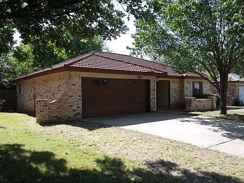 4th image of 7329 Meadow Creek Dr