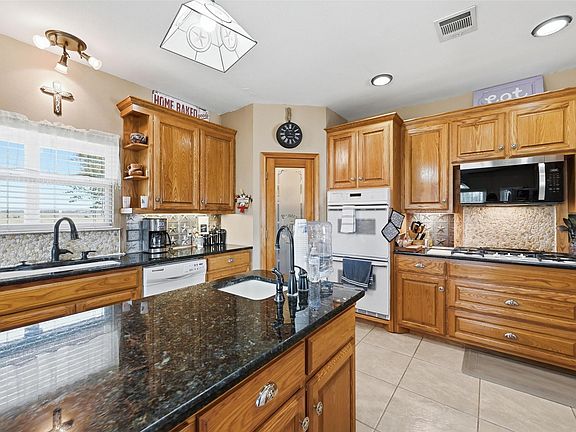 4th image of 346 Forreston Rd