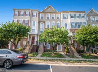 15835 John Diskin Cir, Woodbridge, VA 22191