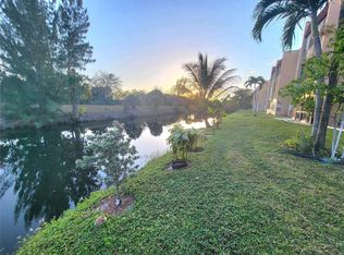 8220 SW 24th St APT 4301, North Lauderdale, FL 33068