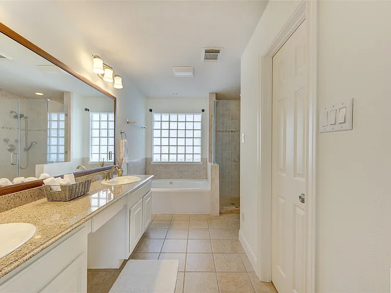1322 Cohn St — Photo 24