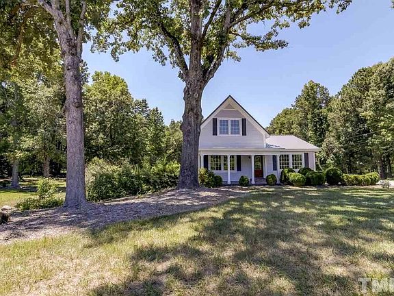 3rd image of 2807 Rocky Run Ln
