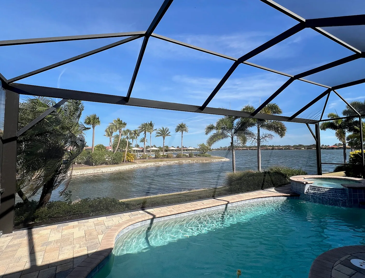 3 bed, 1984 sqft, $4,500 — Photo 2