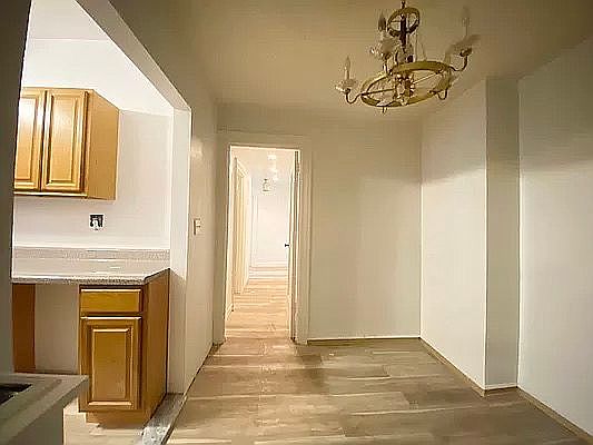 3rd image of 2101 Davidson Ave #2