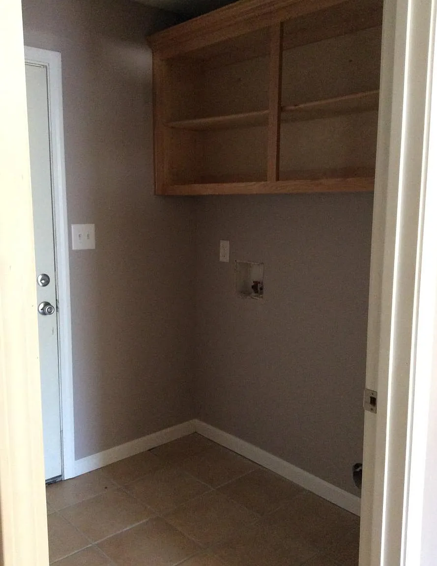 1 bed, 950 sqft, $995 — Photo 2