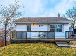 654 Herring Cove Rd, Halifax, NS B3R 1X9