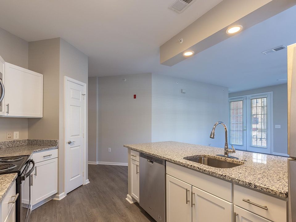 1st image of 850 Crawford Pkwy #18a61bb5f