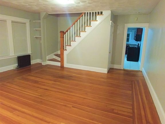 4th image of 194 Saratoga Ave