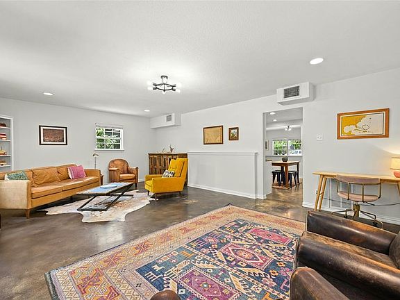 4th image of 8415 Bowling Green Dr #8415