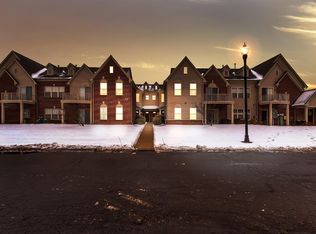 1352 Addington Ln, Ann Arbor, MI 48108