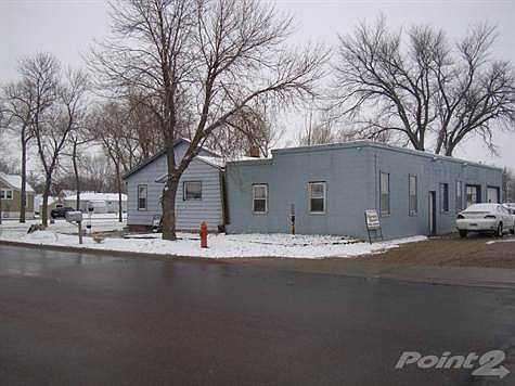 710 W Ash-Parkston 003