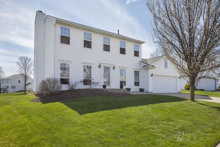 1st image of 4725 Meadow Lake Dr SE