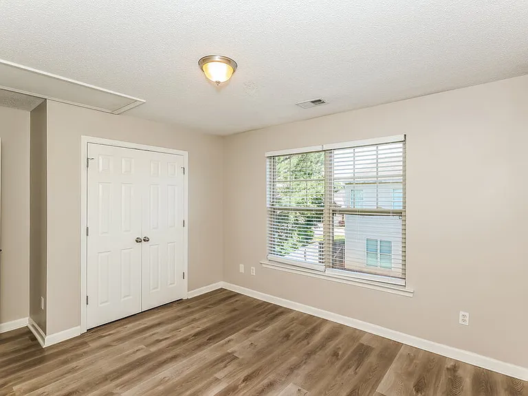 214 Ben Ln — Photo 14