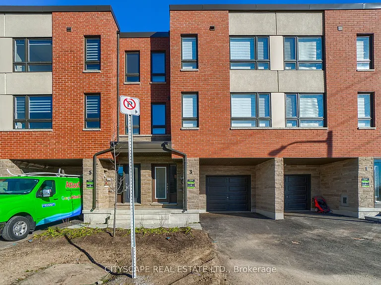 3 Woodstream Dr — Photo 1