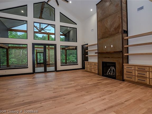 3rd image of 58319 Billy Creek Rd