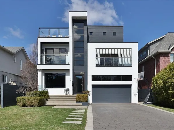 647 Montbeck Cres, Mississauga, ON L5G 1P1