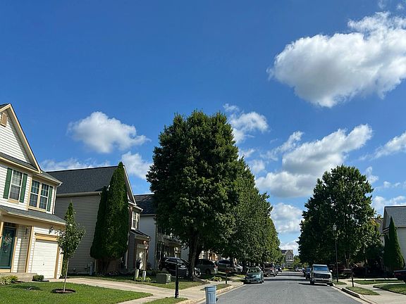 5th image of 4714 Truffle Ln