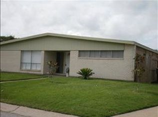 128 Mackeral St, Galveston, TX 77550