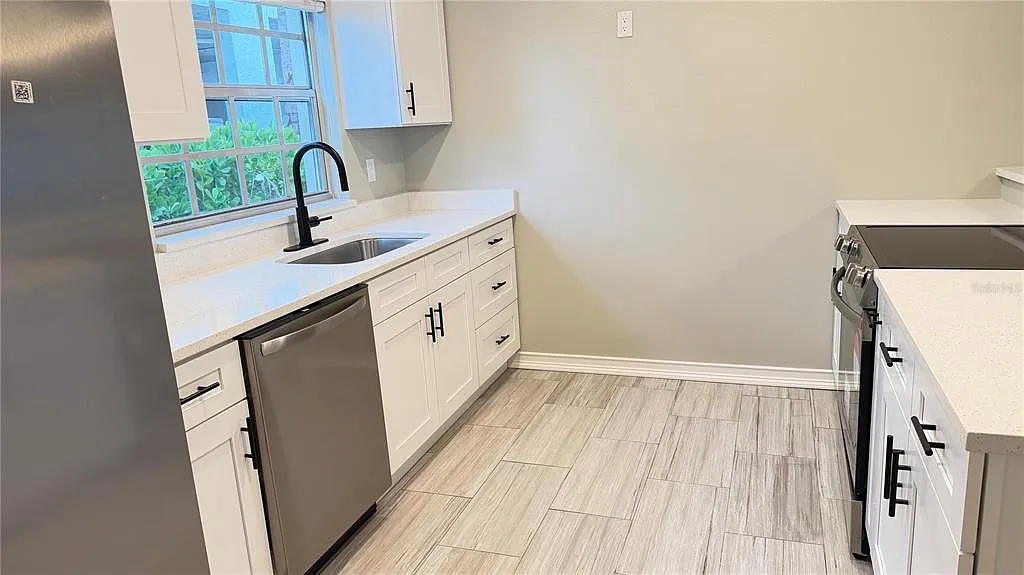 2 bed, 2.0 bath, 971 sqft, $3,000 — Photo 4