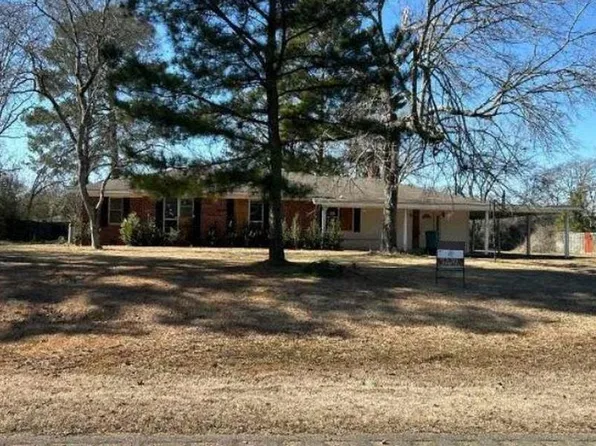 121 McDonnell St, Okolona, MS 38860