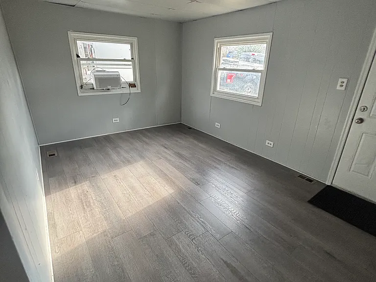 1423 Claire Dr — Photo 14