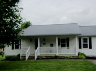322 Young Ln, Scottsville, KY 42164