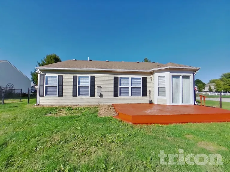 6811 Smithfield Blvd — Photo 14
