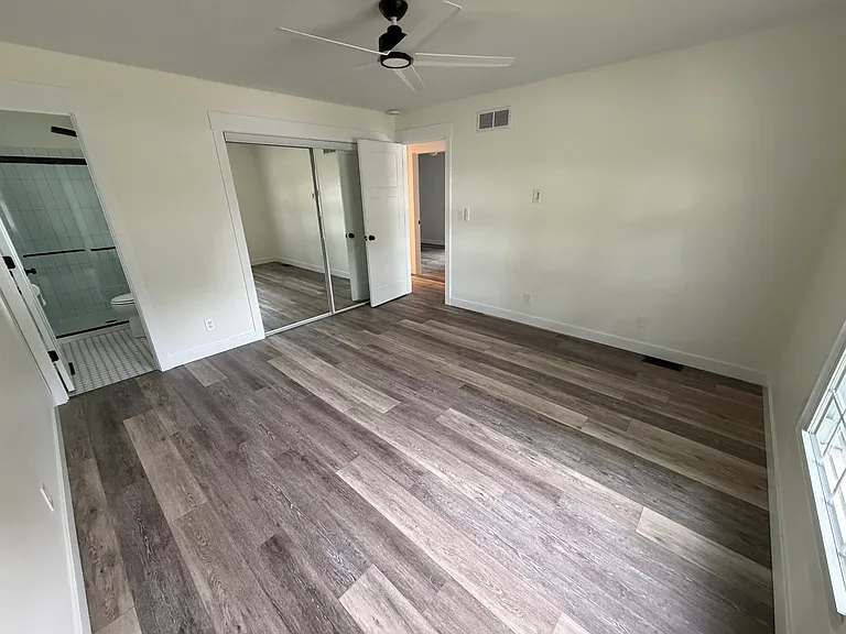 1724 Fox Point Dr — Photo 11
