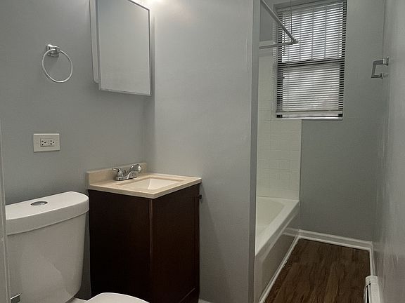 4th image of 9 N Keeler Ave #305