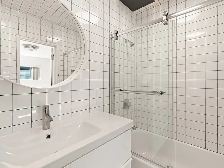987 Manzanita St #2 — Photo 12