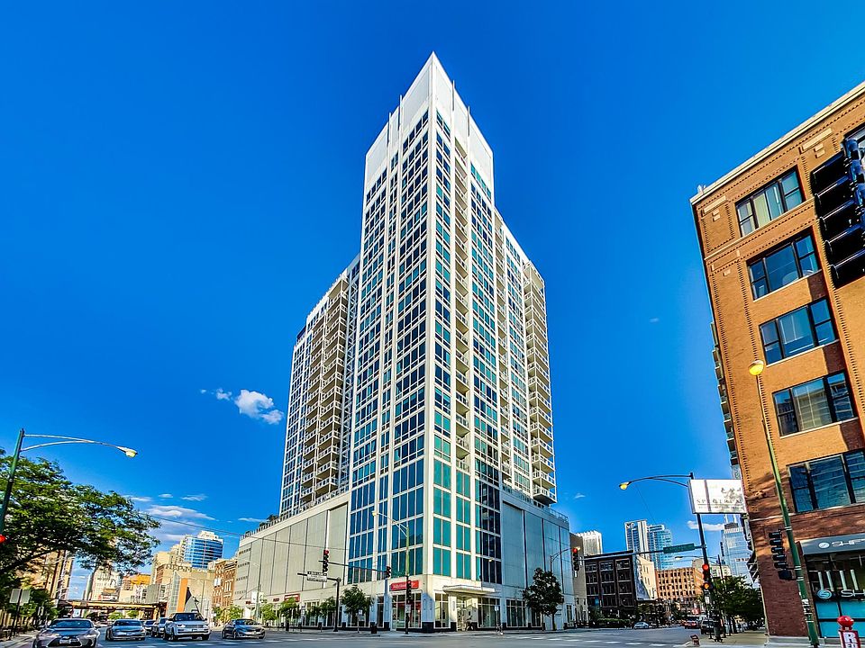 1st image of 757 N Orleans St APT 705