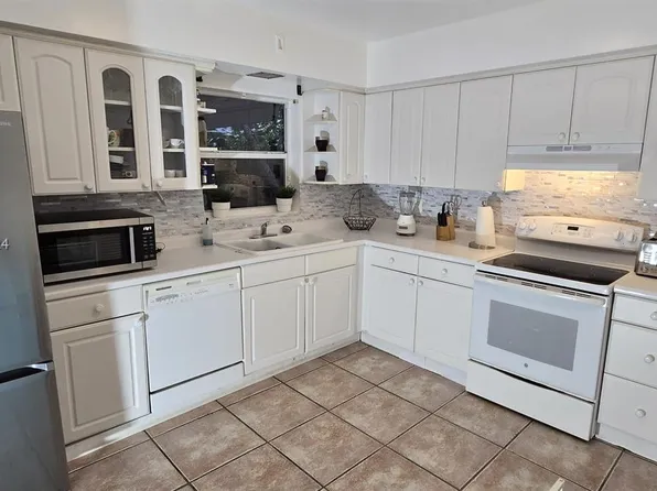 614 S 28th Ave, Hollywood, FL 33020