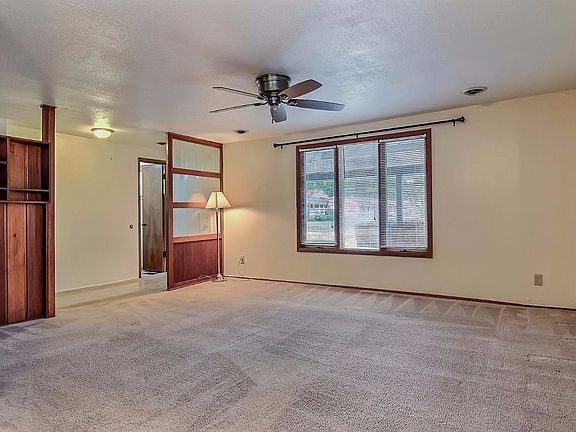 SPACIOUS LIVING ROOM!