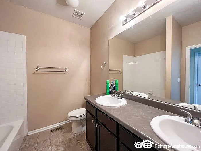 25104 E Pinewood Pl — Photo 30