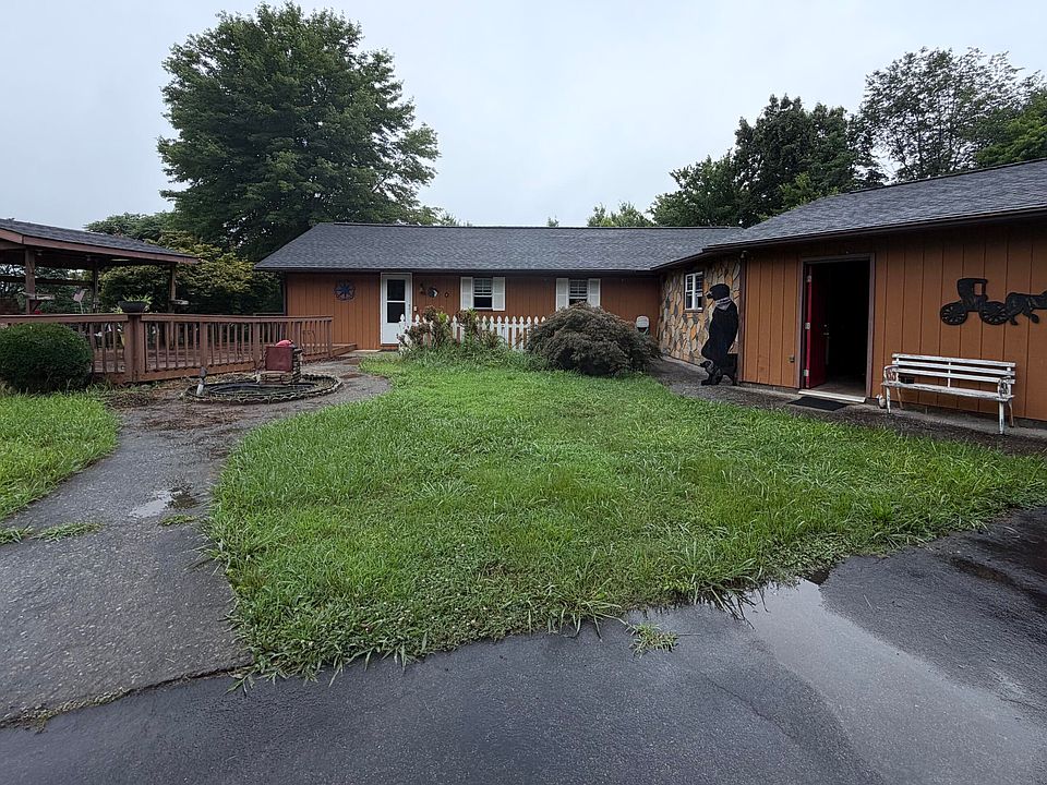 1st image of 320 Morgan St