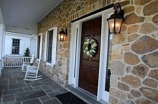 2nd image of 203 S Ashview Ln