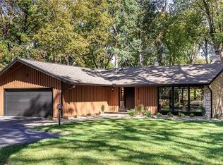 5312 W 67th St, Prairie Village, KS 66208