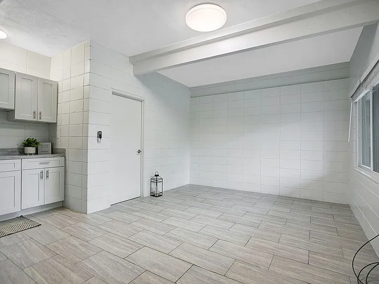 815 Washington St — Photo 30
