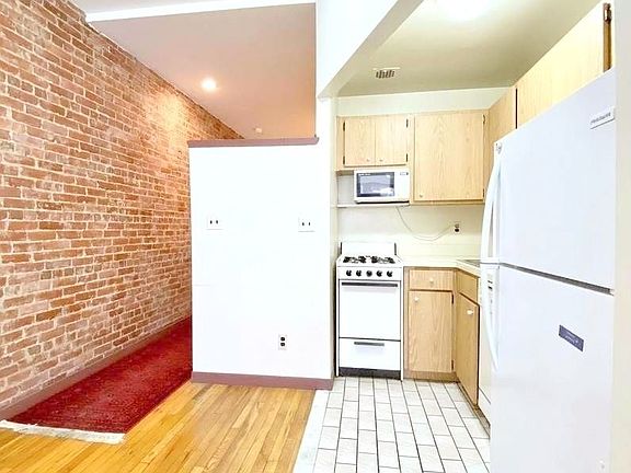 3rd image of 309 Columbus Ave #D3