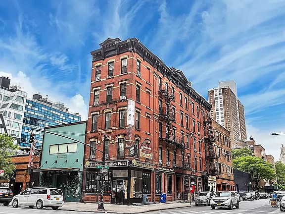 5th image of 457 W 17th St APT 2