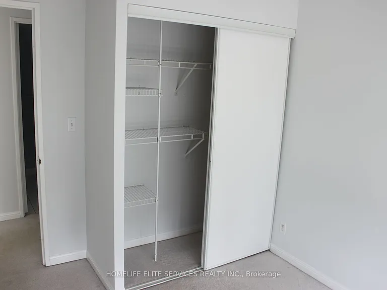 11 Lee Centre Dr #1615 — Photo 11