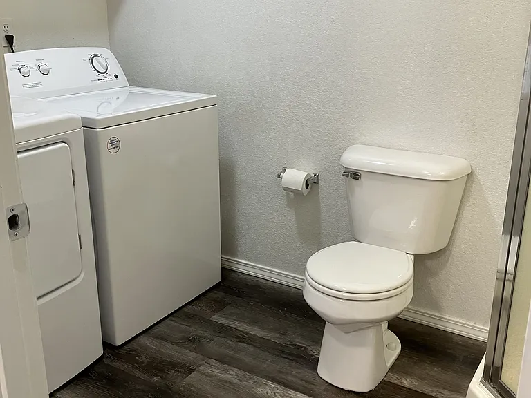 310 NE Terry Ln #2D — Photo 5