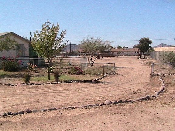 Landscaped & Horse set up