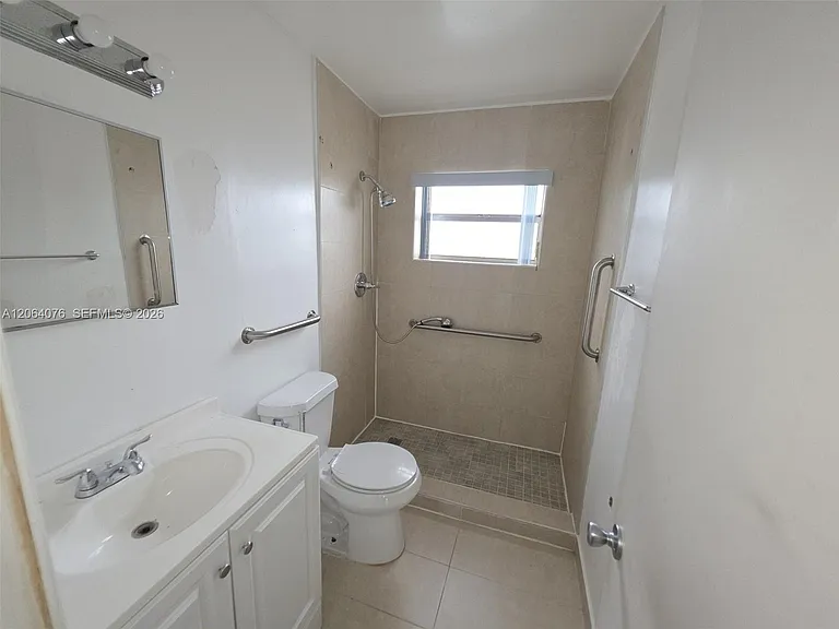45 E 11th St #15 — Photo 10