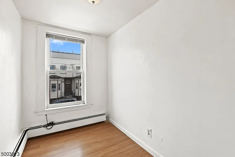 258 Walnut St photo 1